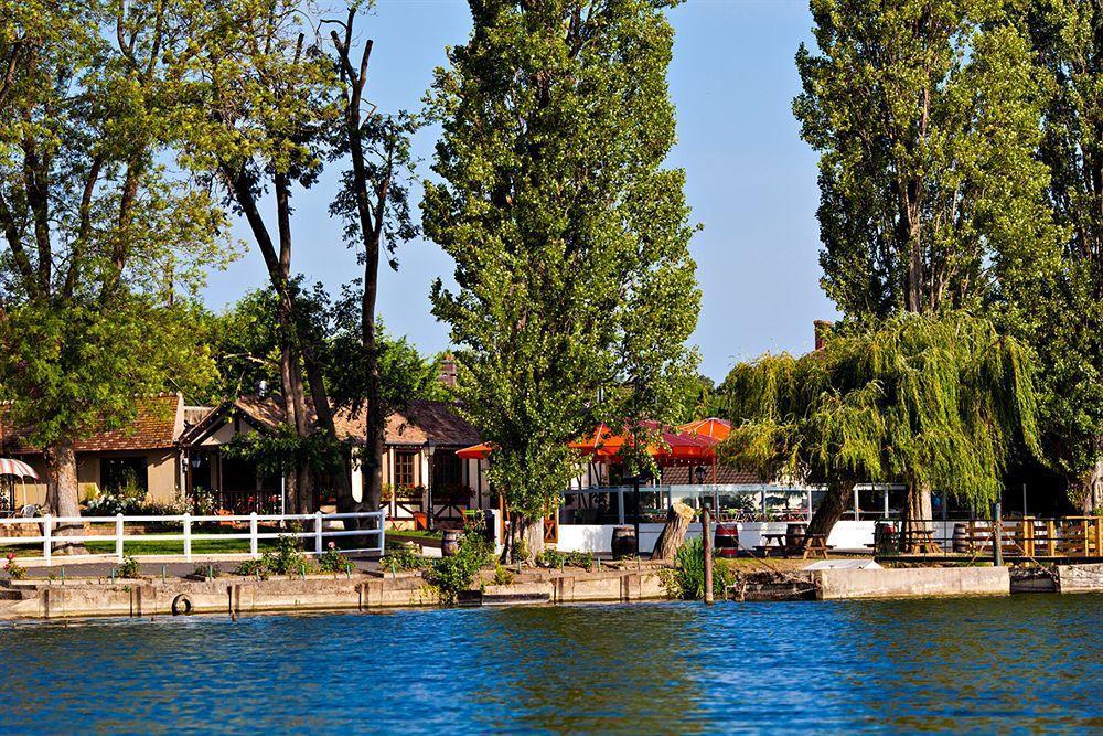 Saint-Pierre-la-Garenne Les Canisses מראה חיצוני תמונה